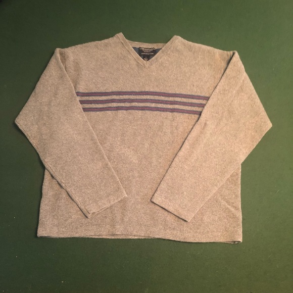 American Eagle Outfitters V-neck Sweater - Picture 2 of 6